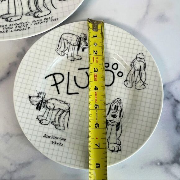 Disney Sketch Book Pluto Plates 10.5"& 8" - Picture 7 of 11